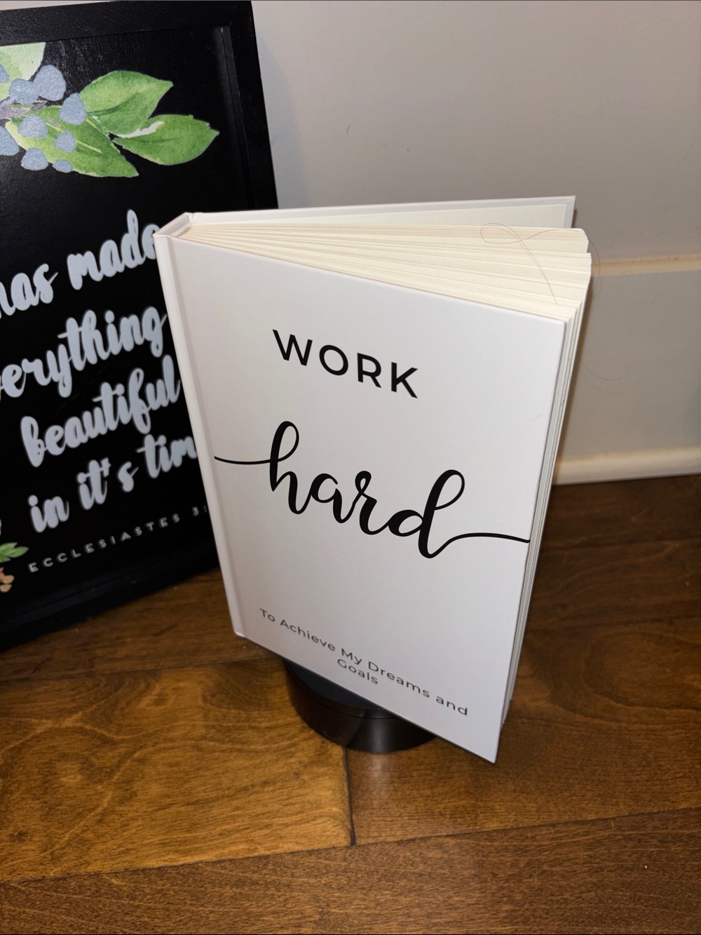 Work Hard White Hardcover Inspirational Notebook/Sketch pad Jornal NIP